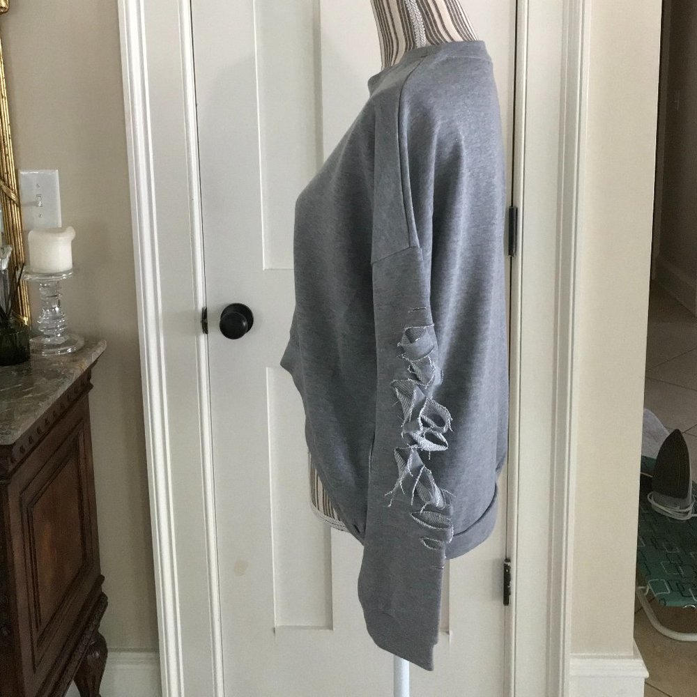 Unique Find Hi-Lo Hem Sweatshirt Top Ripped Sleeves S M L Heather Grey Crewneck - Picture 9 of 16